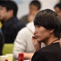 野秋良介