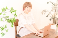 小佐野香織