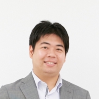 カナザワ（LINE・X・Instagramの専門家）