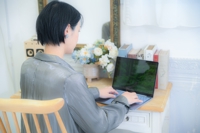 逆転TOEIC英語コーチUka (ゆか)TOEIC300点から840点でスコアアップしキャリアアップを叶えた人