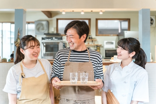 自社販売の飲料を用いたレストラン事業新規立ち上げの経験についてお話できます